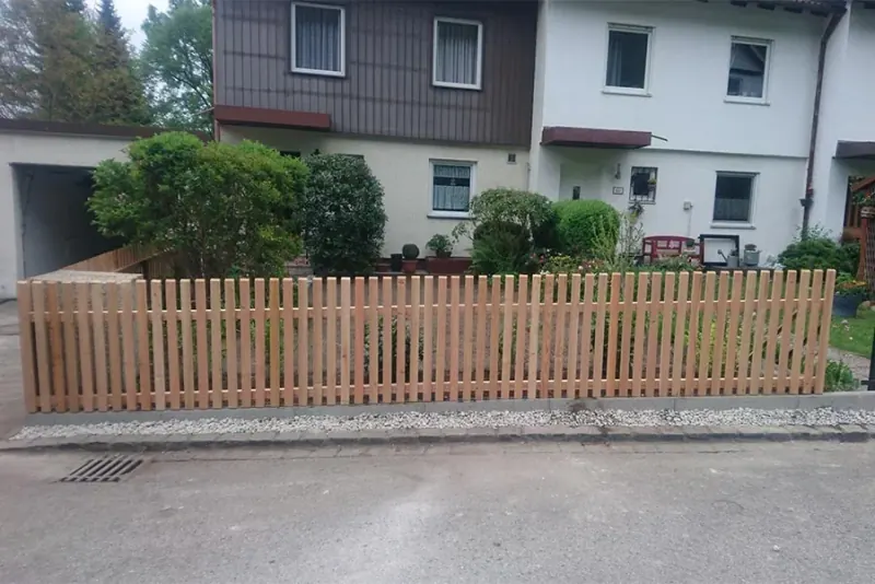 Gartenzaun aus Holz